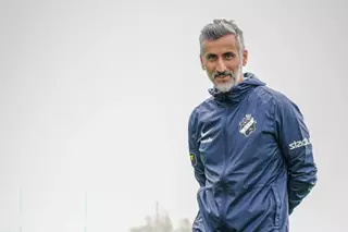 ريبييرو: طموح الأهلي يشبه ريال مدريد.. جماهيره لا تقبل الهزيمة من سان جيرمان 16 أكتوبر 2026 04:46 م